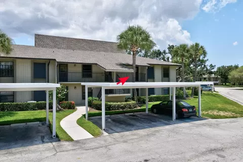 18 Plantation Dr #206, Vero Beach, FL 32966