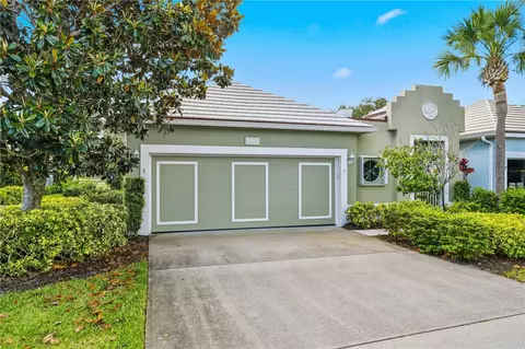 1365 St Catherines Cir, Vero Beach, FL 32967