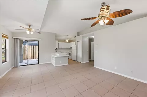 2835 Stoneway Ln #D, Fort Pierce, FL 34982