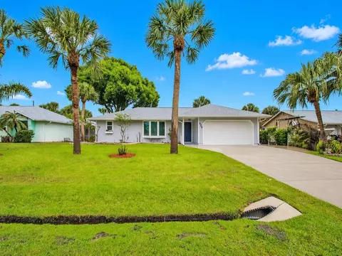 425 Bywood Ave, Sebastian, FL 32958
