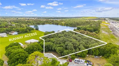 525 Wright Cir, Vero Beach, FL 32968