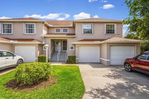 255 Grand Royale Cir #206, Vero Beach, FL 32962