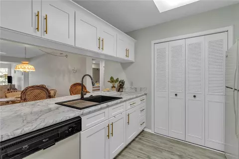 29 Plantation Dr #203, Vero Beach, FL 32966