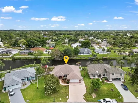 162 Concha Dr, Sebastian, FL 32958