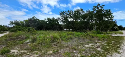 744 4th Ave SW, Vero Beach, FL 32962