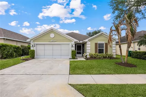 209 Briarcliff Cir, Sebastian, FL 32958