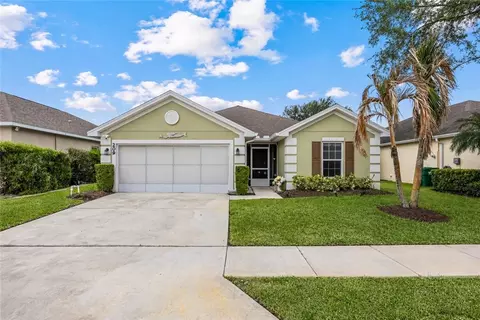 209 Briarcliff Cir, Sebastian, FL 32958