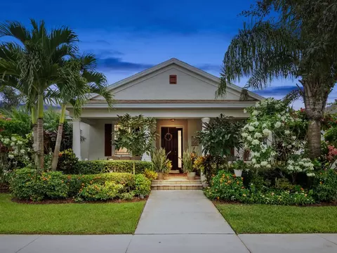 1425 Bunker Ct, Vero Beach, FL 32966