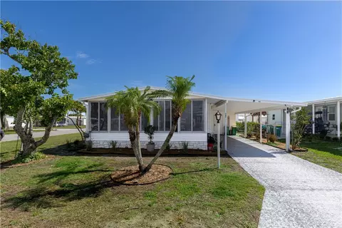 782 Lark Dr, Barefoot Bay, FL 32976