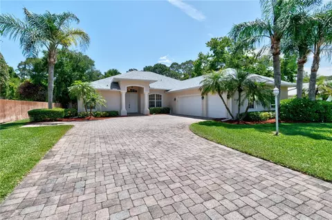 6760 49th Ct, Vero Beach, FL 32967