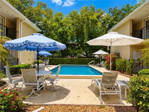 800 Coquina Ln #103, Vero Beach, FL 32963