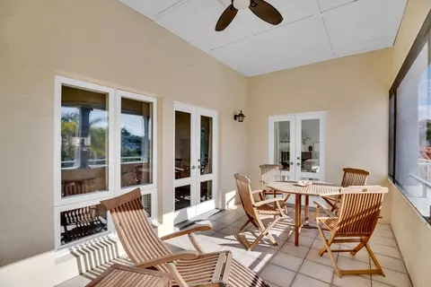 5040 Harmony Cir #201, Vero Beach, FL 32967