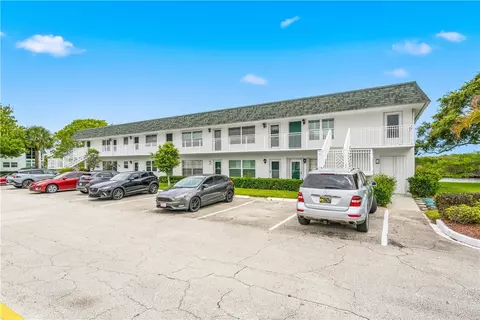 2800 Indian River Blvd #7F, Vero Beach, FL 32960