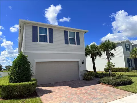 10370 SW Captiva Dr, Port Saint Lucie, FL 34987