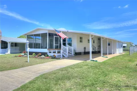 948 Frangi Pani Dr, Barefoot Bay, FL 32976