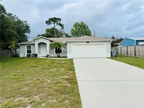 900 25th St SW, Vero Beach, FL 32962