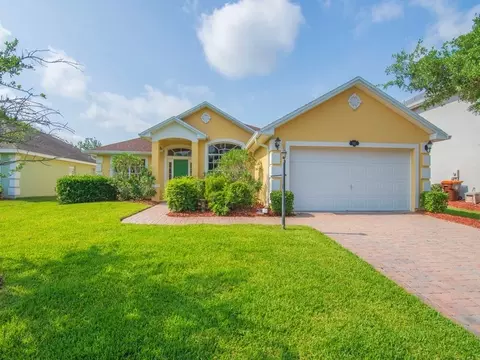 522 N Valencia Cir SW, Vero Beach, FL 32968
