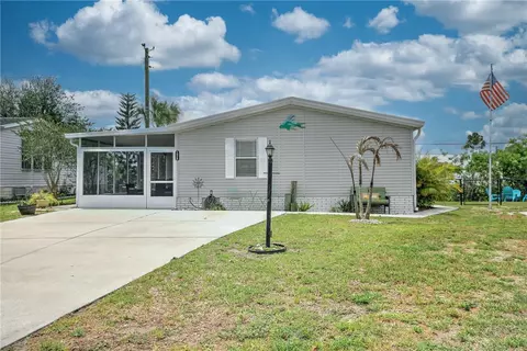 1039 Wren Cir, Barefoot Bay, FL 32976