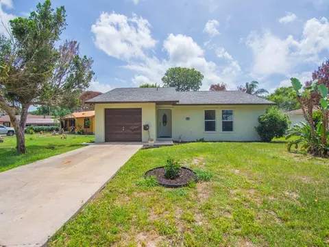 4065 46th Ln, Vero Beach, FL 32967