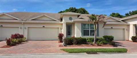 7426 Oakridge Pl, Vero Beach, FL 32966