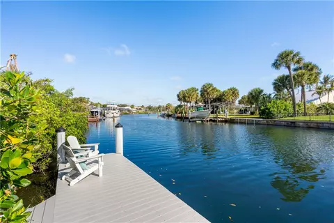 5 Cache Cay Dr, Vero Beach, FL 32963