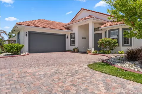 904 Yearling Trl, Sebastian, FL 32958