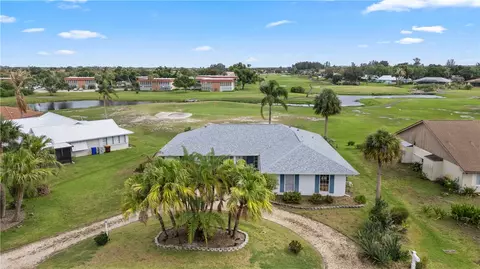 8 Forest Park Dr, Vero Beach, FL 32962