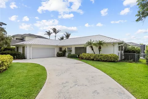 17 Marine Dr, Vero Beach, FL 32960