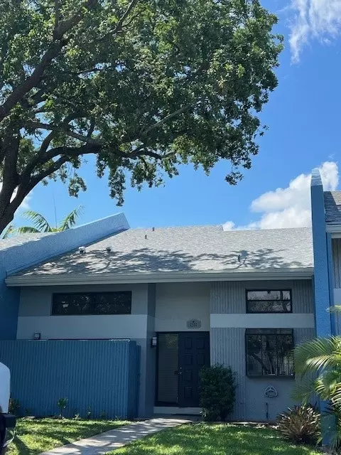 2800 S Oakland Forest Dr #2302, Oakland Park, FL 33309
