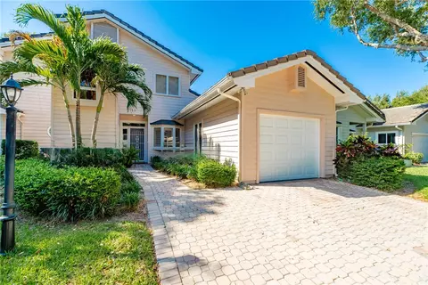 120 Chinaberry Ln #15, Vero Beach, FL 32963