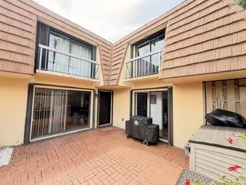 825 Center St #A, Jupiter, FL 33458