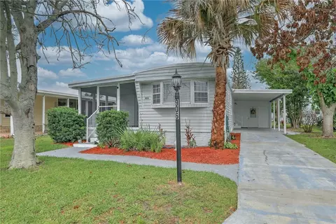 906 Wren Cir, Barefoot Bay, FL 32976