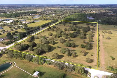 6590 5th St SW, Vero Beach, FL 32968