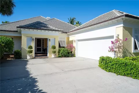 70 Caribe Way, Vero Beach, FL 32963