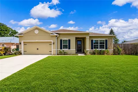 956 Claire Ave, Sebastian, FL 32958