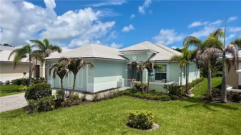 1330 Saint Catherines Cir, Vero Beach, FL 32967