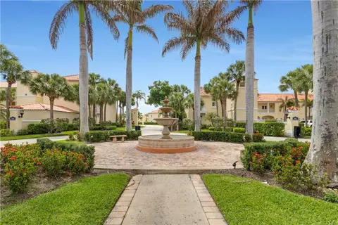 5065 Harmony Cir #306, Vero Beach, FL 32967