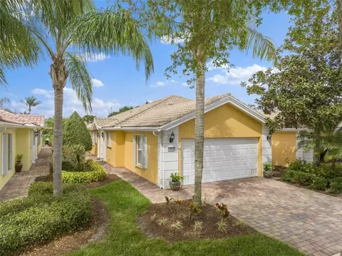 4944 Corsica Sq, Vero Beach, FL 32967