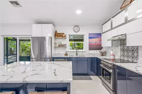 670 Cypress Rd, Vero Beach, FL 32963