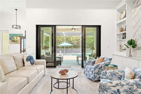 425 Holly Rd, Vero Beach, FL 32963