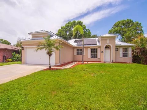 846 Wentworth St, Sebastian, FL 32958