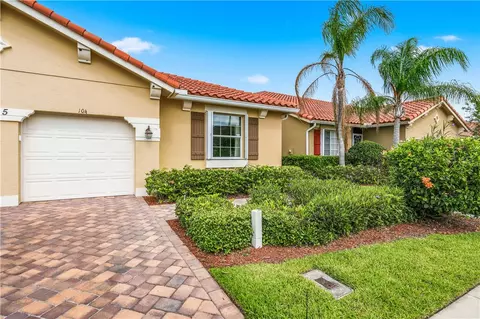 6425 Oxford Cir #104D, Vero Beach, FL 32966