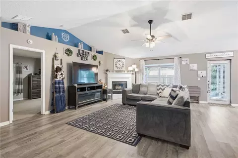 1587 Quatrain Ln, Sebastian, FL 32958
