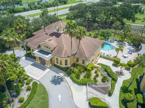 5050 Fairways Cir #205, Vero Beach, FL 32967