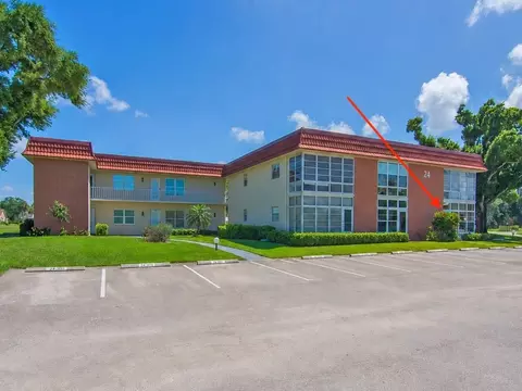 24 Pine Arbor Ln #103, Vero Beach, FL 32962