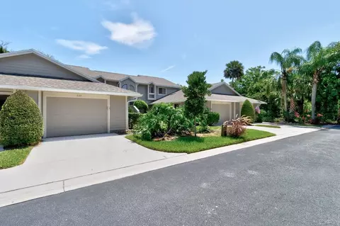 230 Vista Ct #230, Vero Beach, FL 32962
