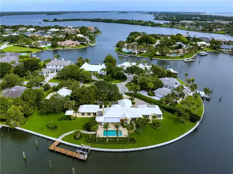 220 Rudder Rd, Vero Beach, FL 32963