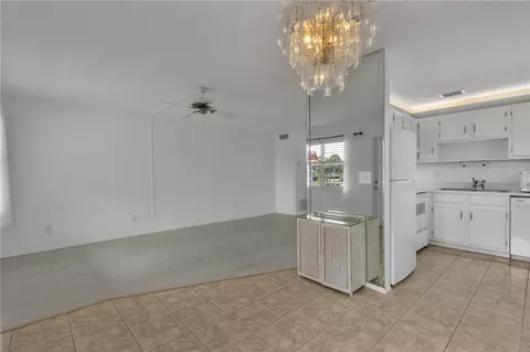105 Spring Lake Ct #205, Vero Beach, FL 32962