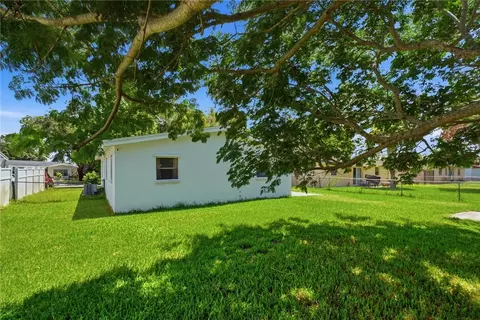 Exterior - 2440 Warwick Rd, Melbourne, FL 32935 photo 4 of 5