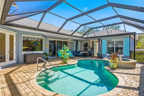 228 Oak Hammock Cir SW, Vero Beach, FL 32962